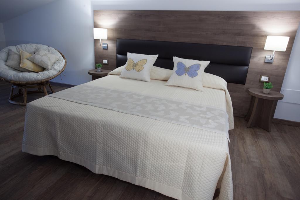 Magnifica Luxury Suites أسيسي المظهر الخارجي الصورة