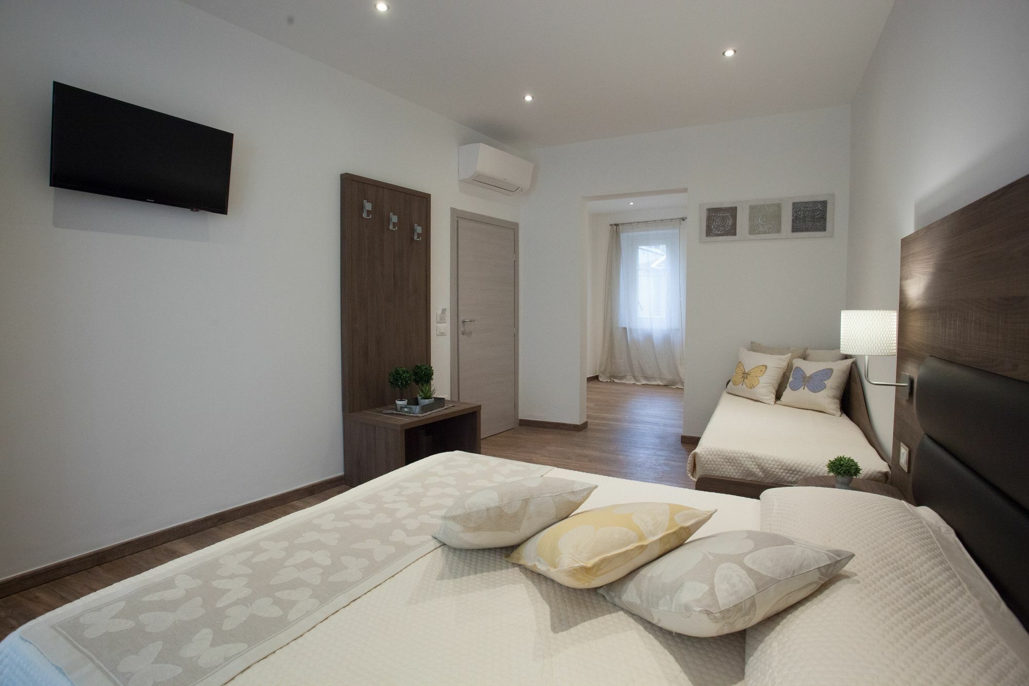 Magnifica Luxury Suites أسيسي المظهر الخارجي الصورة